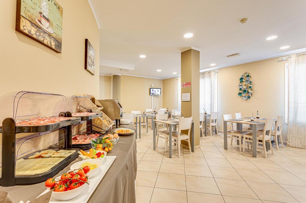 Hotel-Residence-B&B Le Dune Beach Service Included Lido Adriano Exterior photo