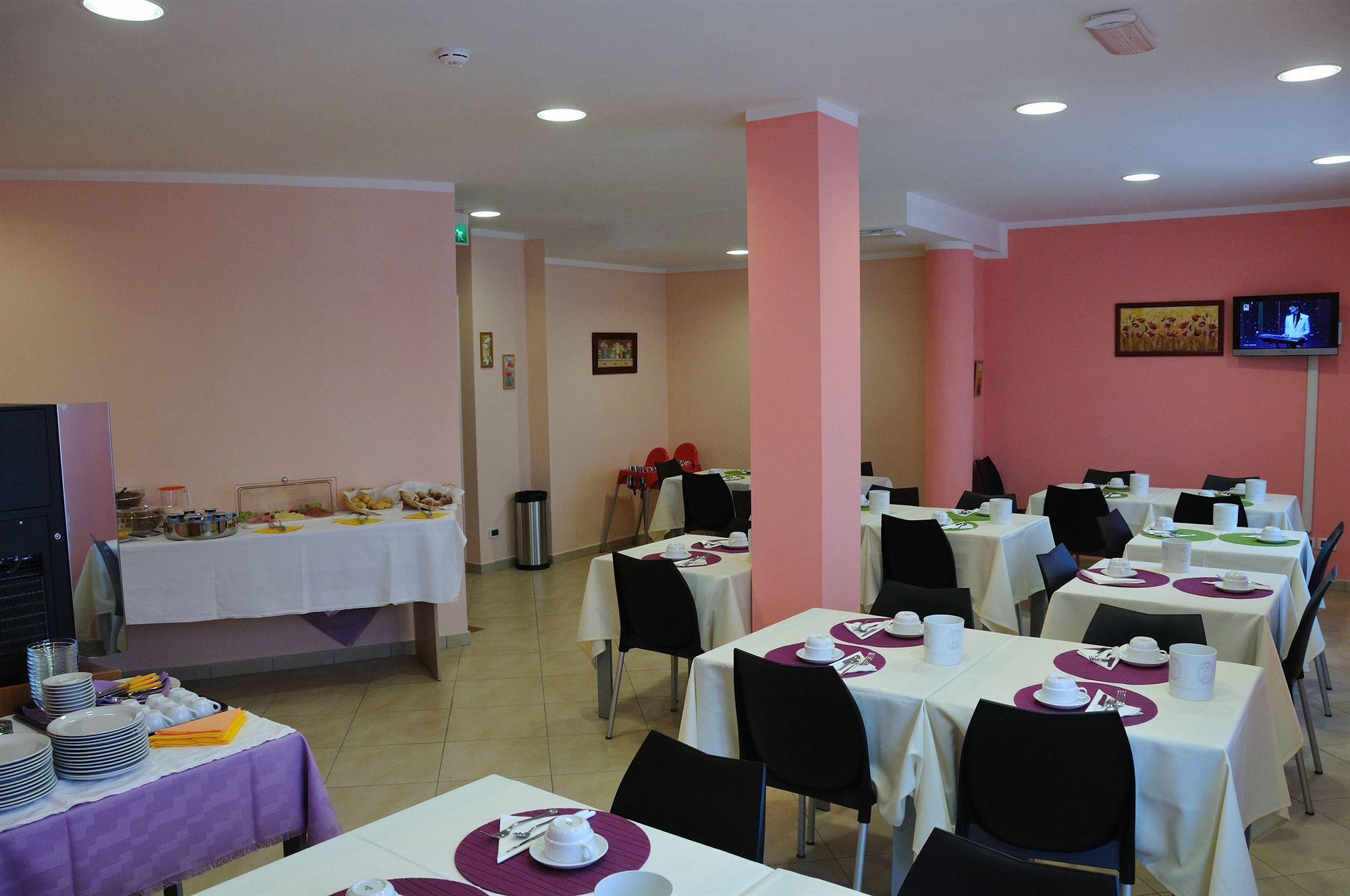 Hotel-Residence-B&B Le Dune Beach Service Included Lido Adriano Exterior photo