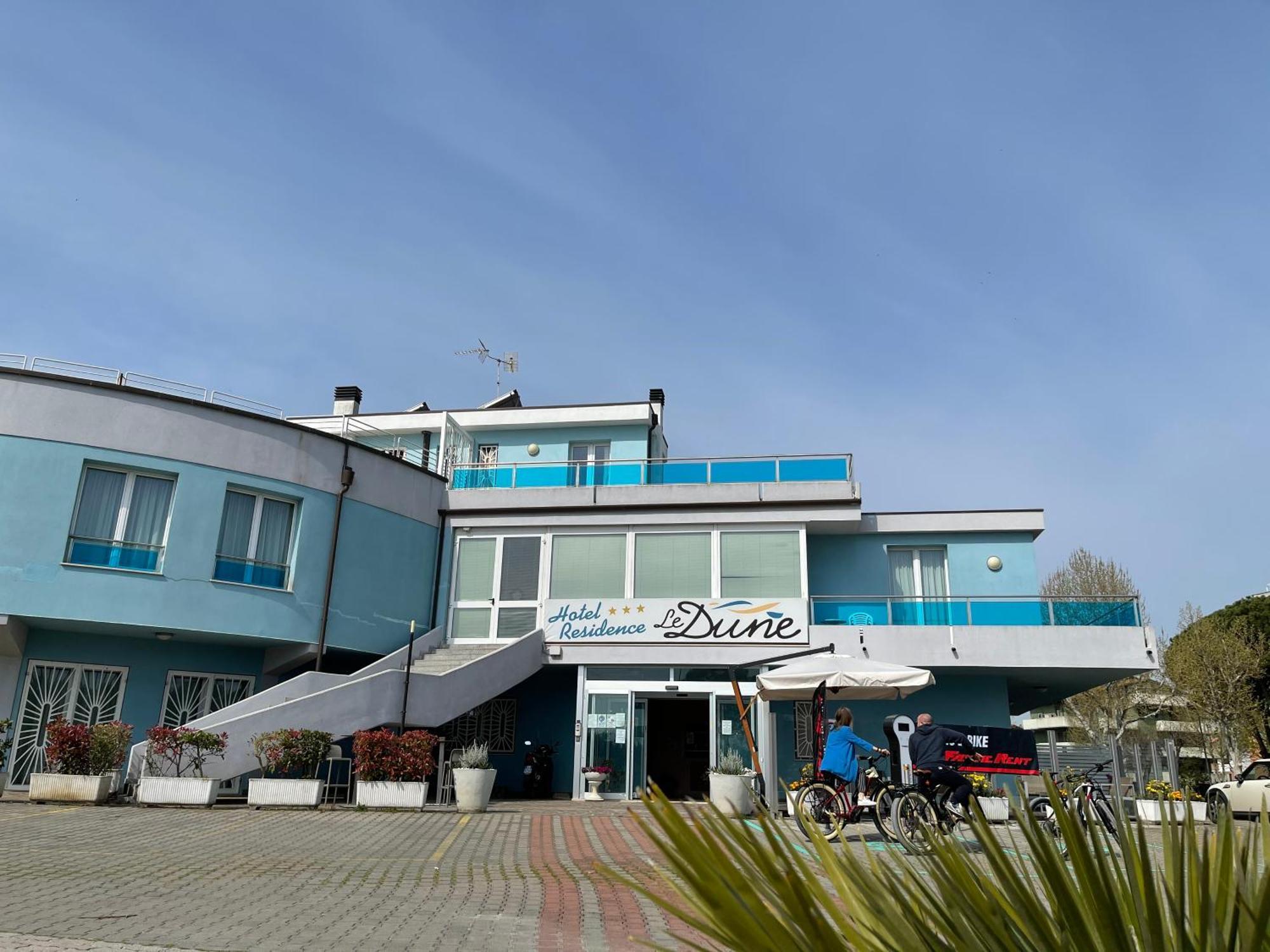 Hotel-Residence-B&B Le Dune Beach Service Included Lido Adriano Exterior photo