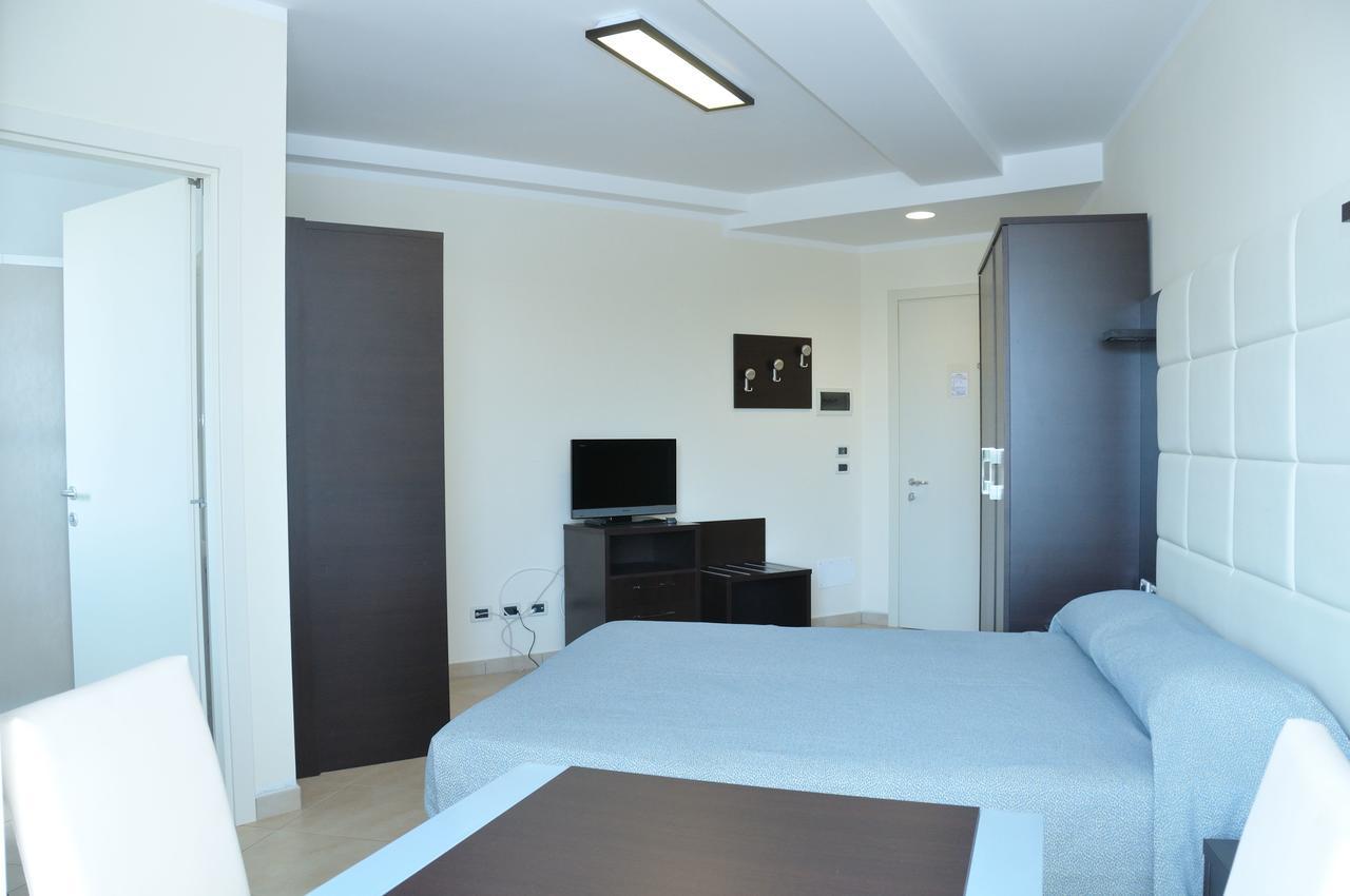 Hotel-Residence-B&B Le Dune Beach Service Included Lido Adriano Exterior photo